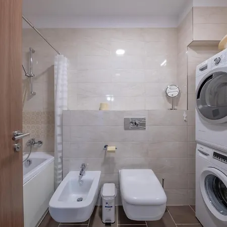 Lancer Apartament アパート
