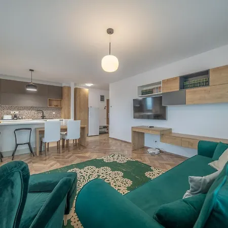 Lancer Apartament
